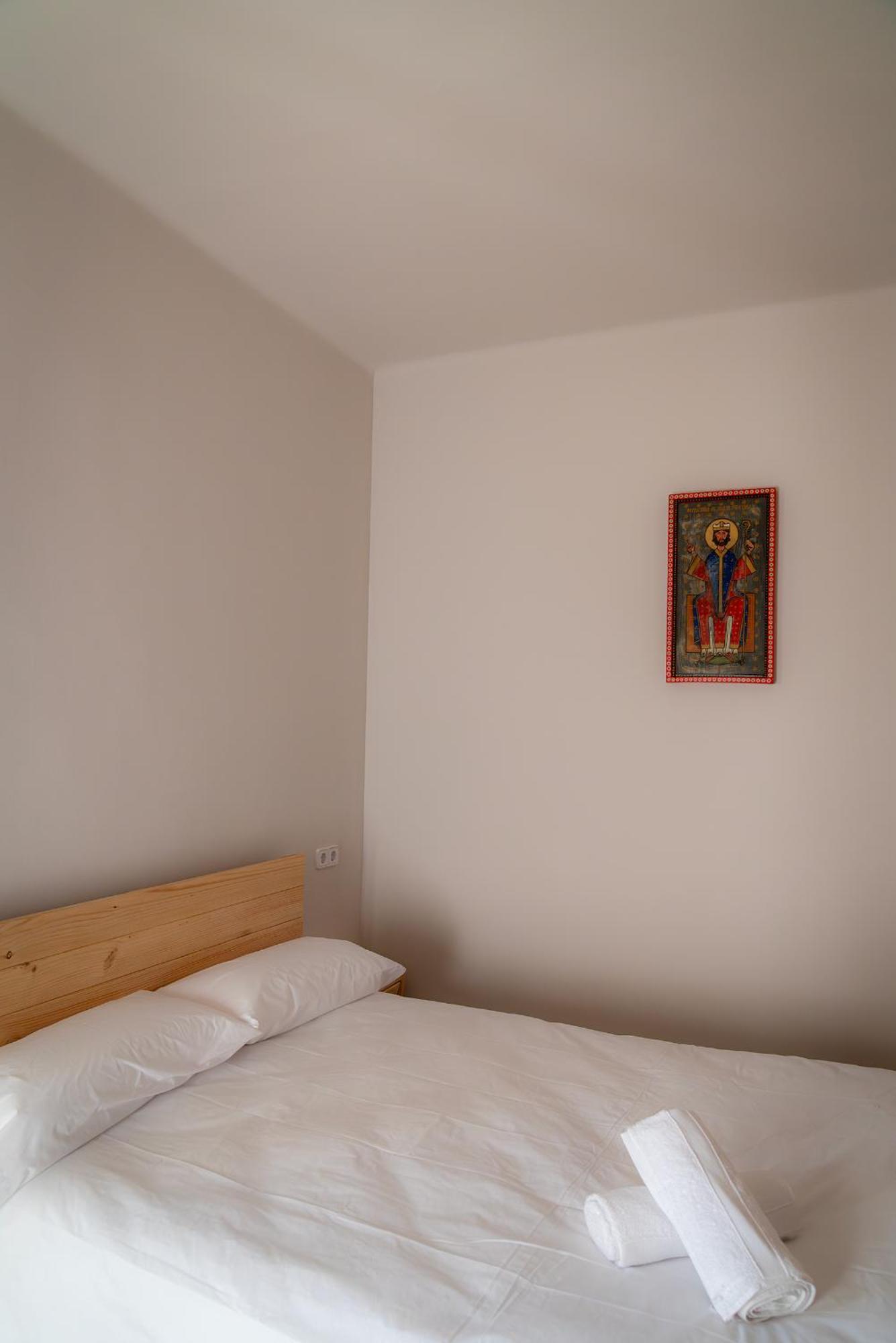 Hotel Santuari De Santa Maria De Montgrony à Gombren Extérieur photo
